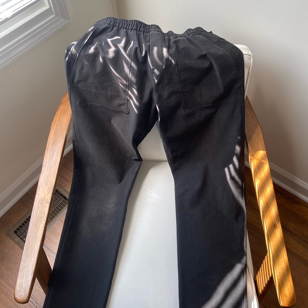 Lululemon men’s joggers